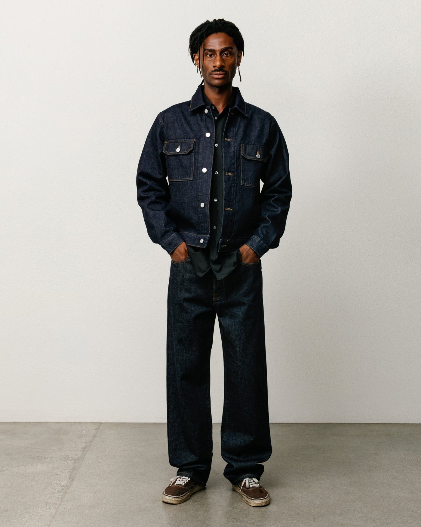 DENIM TRUCKER JACKET