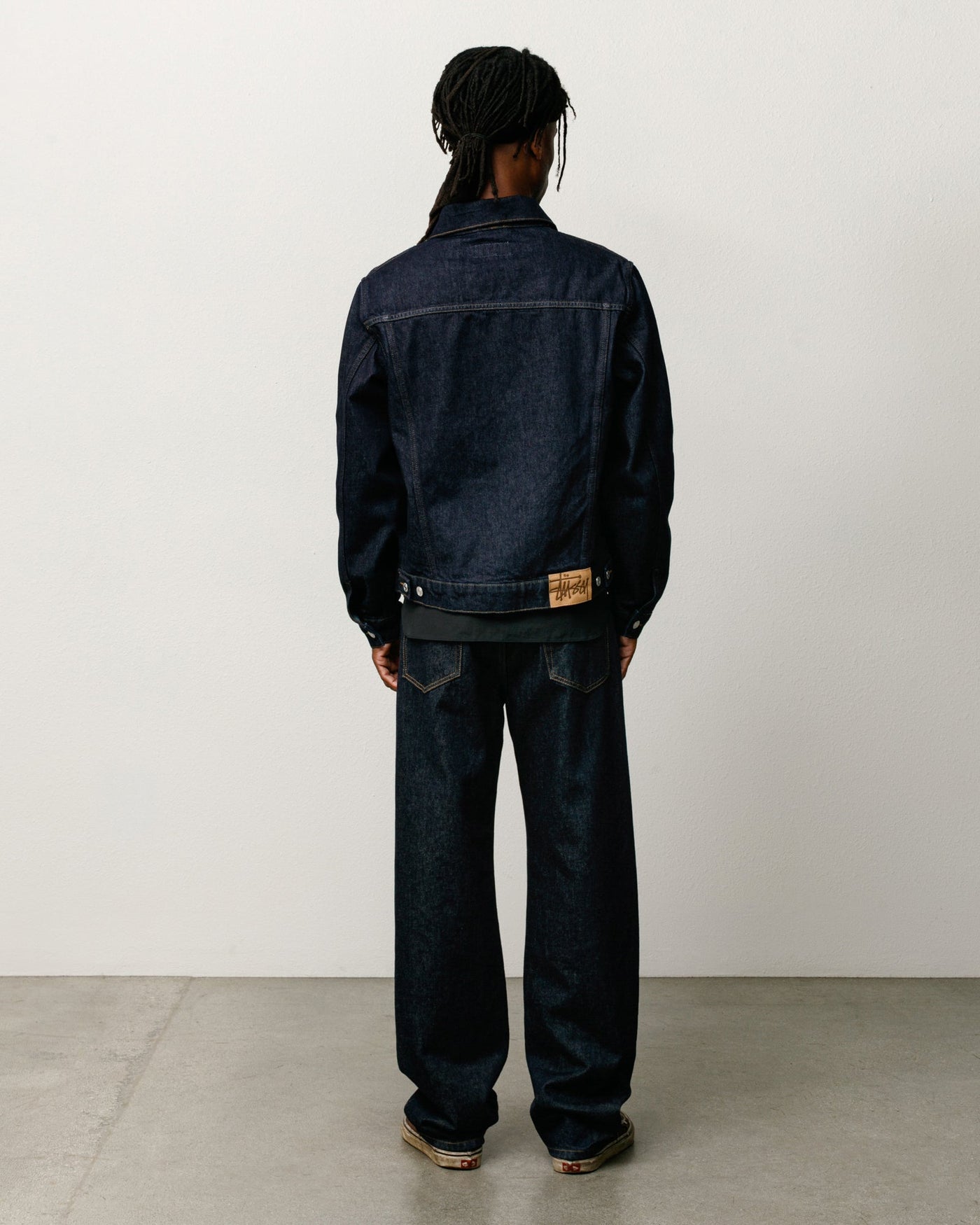 DENIM TRUCKER JACKET